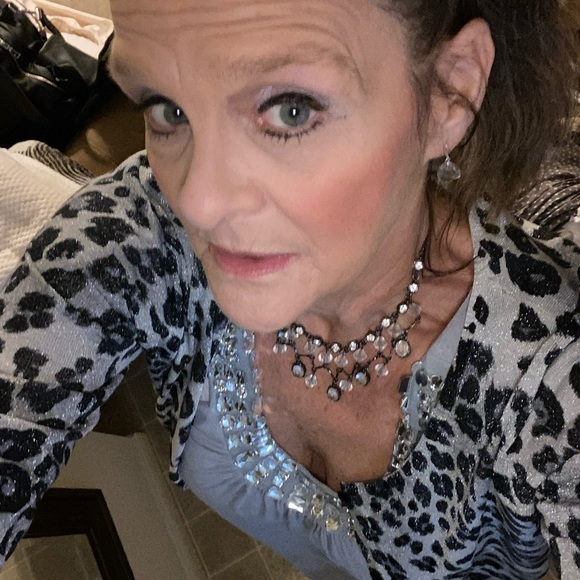 Meet your Posher, Terri - Picture 3 of 3